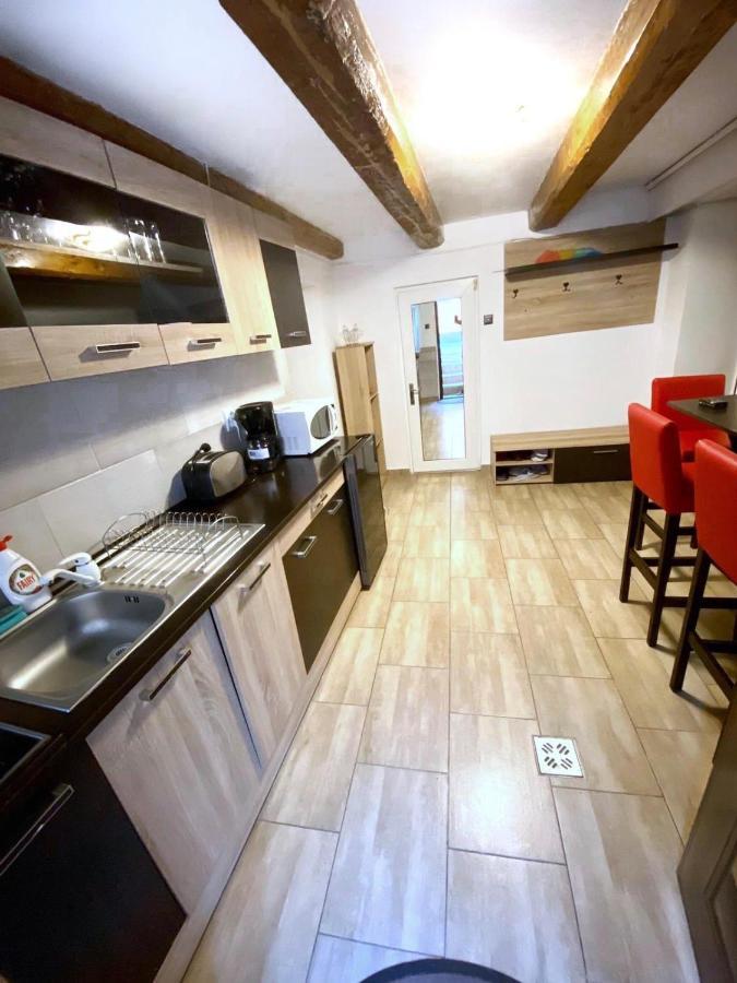 Sauna Apartament Брашов Экстерьер фото